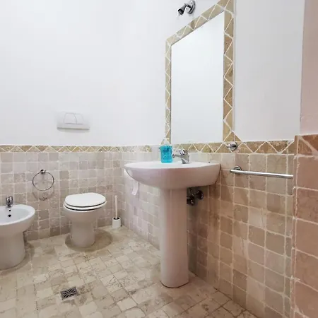 & Gym Apartment Lonato