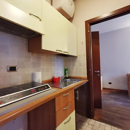& Gym Apartment Lonato
